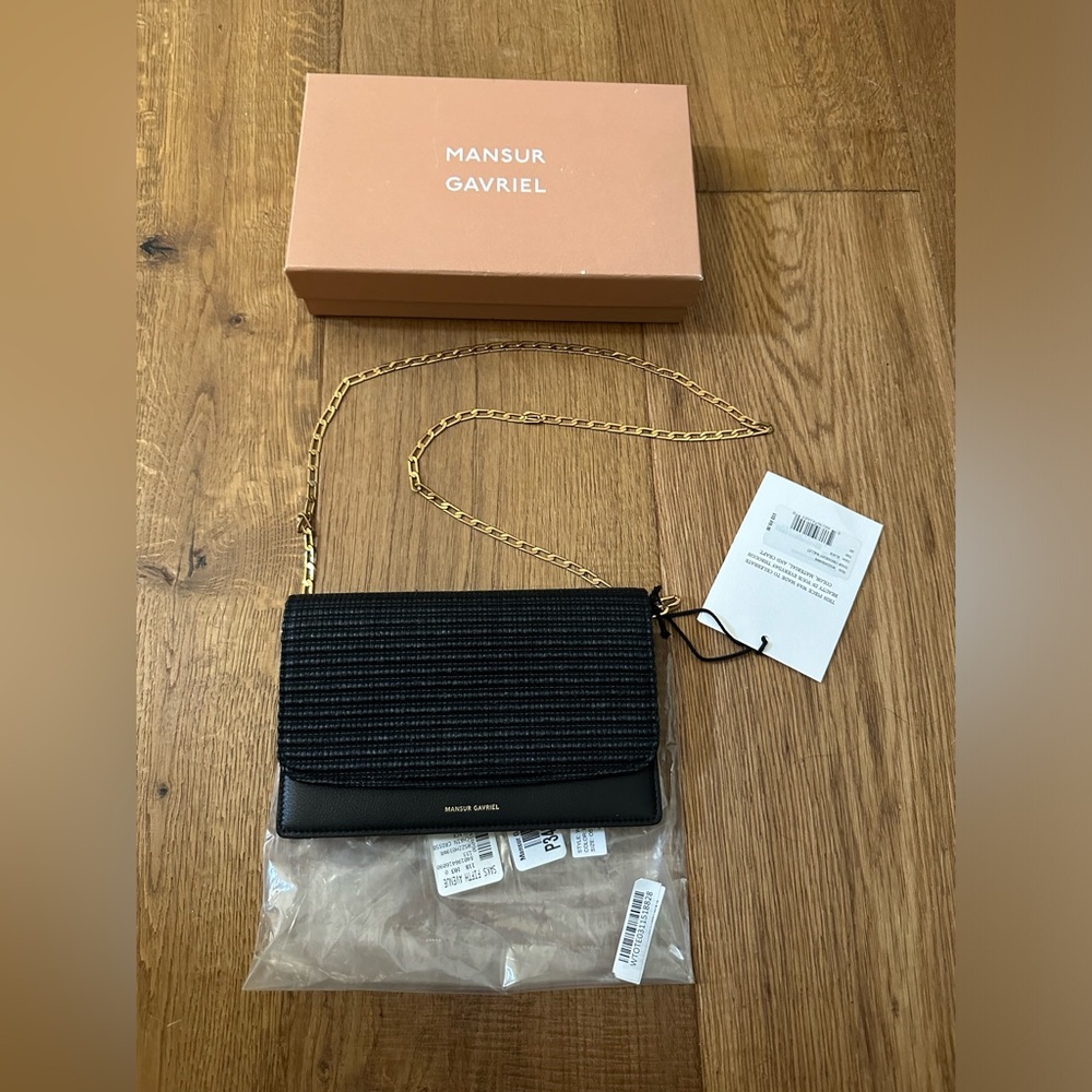 Mansur Crossbody Wallet